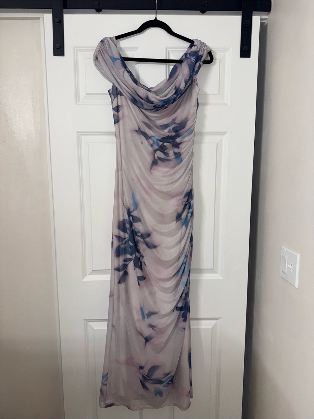 Abercrombie & Fitch Women's
Mesh Draped Maxi Dress in Light Purple Floral (L T)